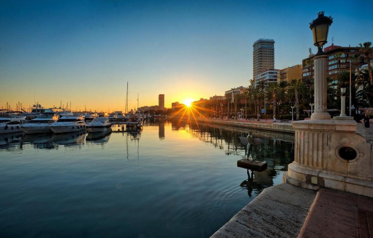 Ap Hotel Navas Alicante Esterno foto